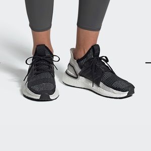 Women’s ultraboost 19